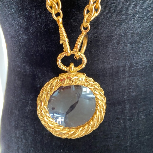 Chanel Vintage Magnifying Glass Necklace - Picture 2 of 5
